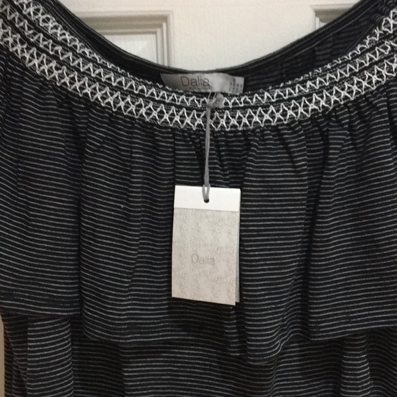 Top - Picture 2 of 3